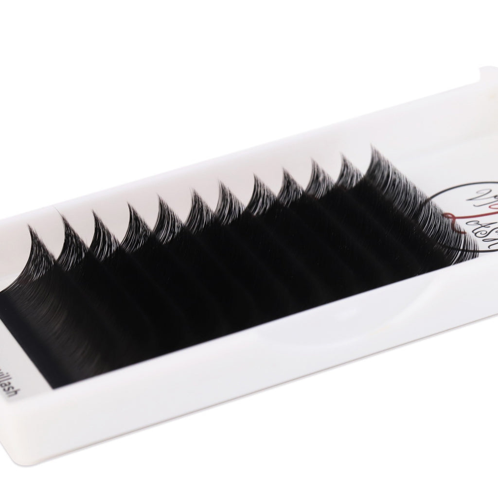 .03 CASHMERE LASHES